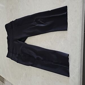 Lululemon Capri Size 6
